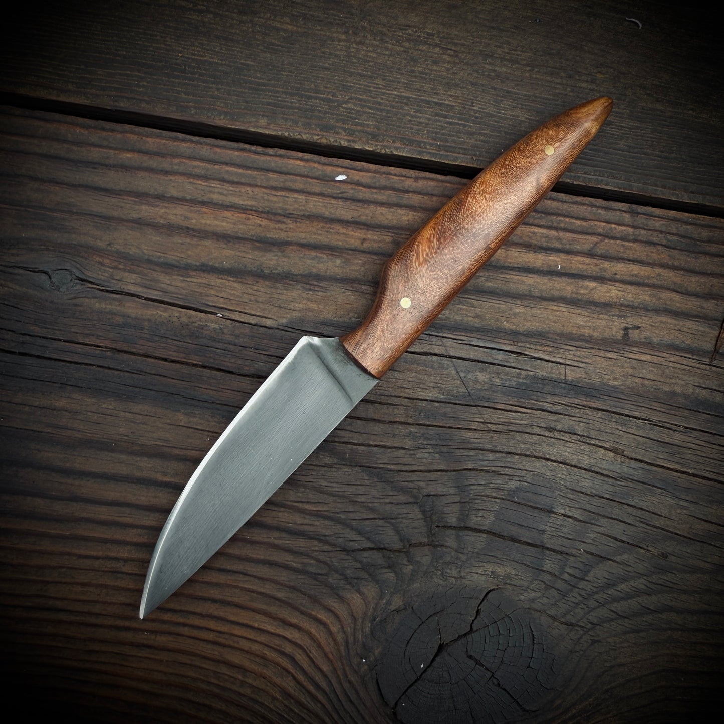 SCK-25 CUSTOM HANDMADE 3V STEEL HUNTING KNIFE WITH ROSE WOOD HANDLE WITH PURE LEATHER SHEATH
