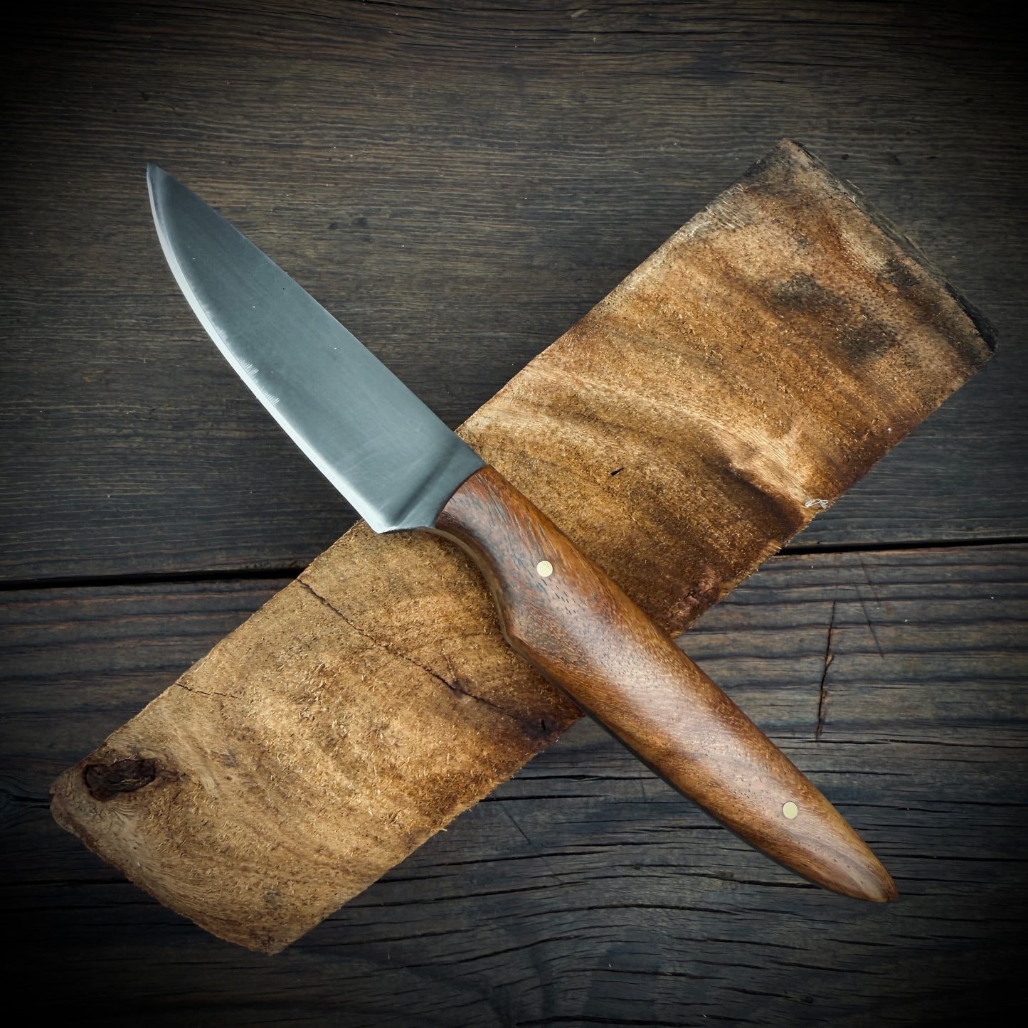 SCK-25 CUSTOM HANDMADE 3V STEEL HUNTING KNIFE WITH ROSE WOOD HANDLE WITH PURE LEATHER SHEATH