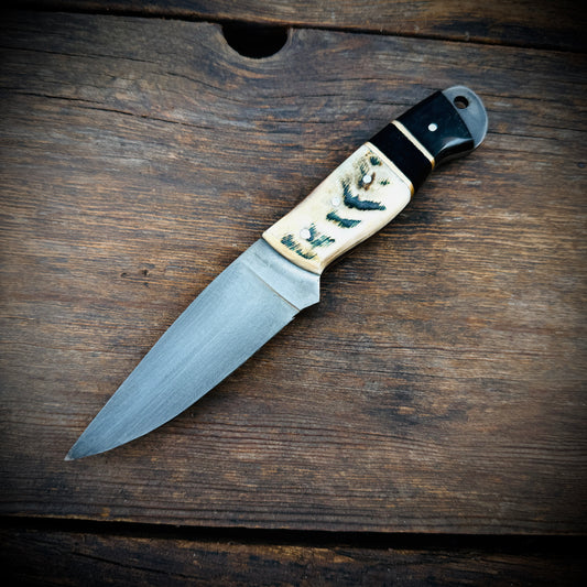 SCK-28 CUSTOM HANDMADE 3V STEEL SKINNER KNIFE WITH RAM HORN HANDLE WITH PURE LEATHER SHEATH