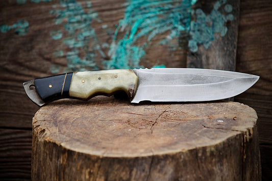 CUSTOM HANDMADE 3V STEEL HUNTING SURVIVAL KNIFE WITH RAM HORN HANDLE WITH PURE LEATHER SHEATH