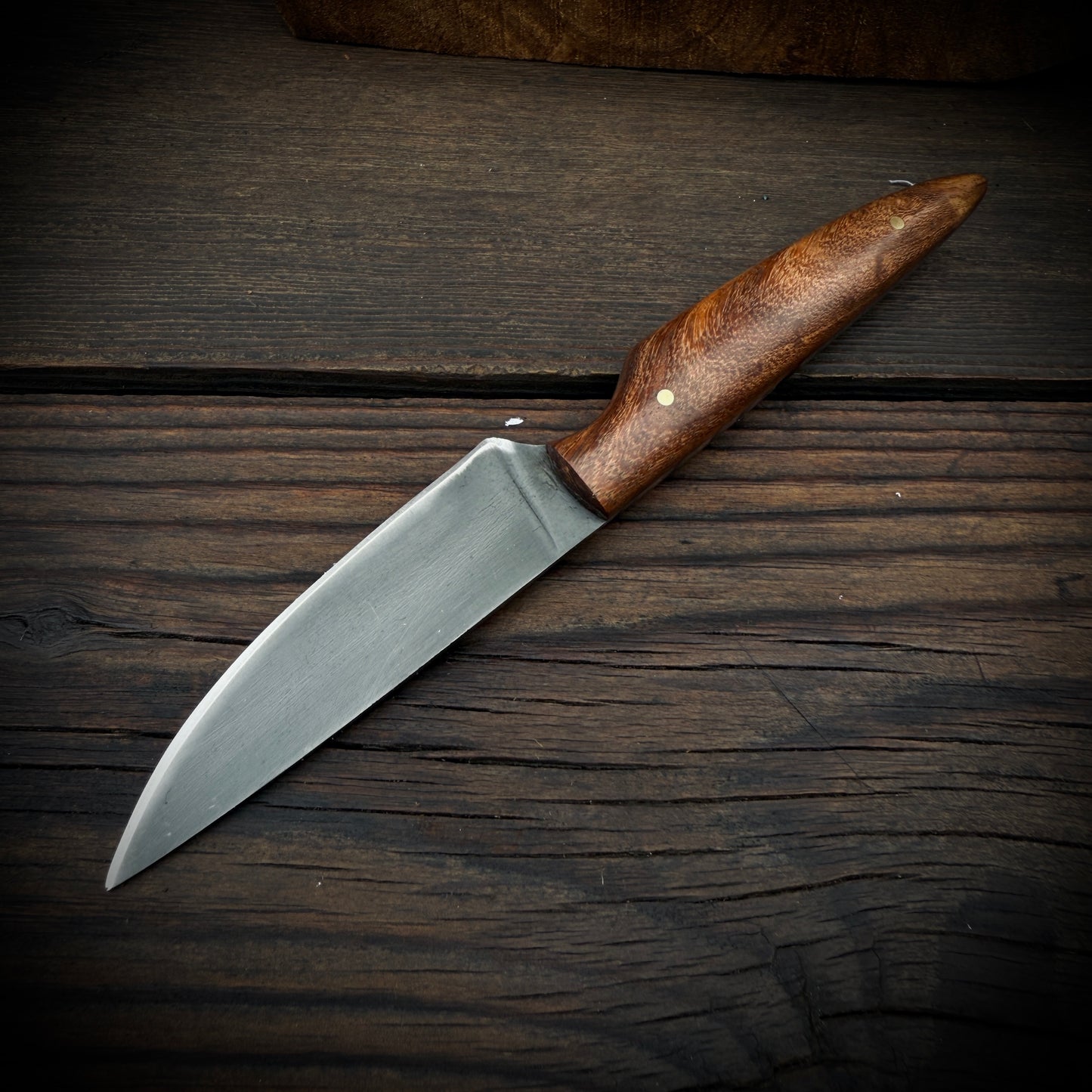 SCK-25 CUSTOM HANDMADE 3V STEEL HUNTING KNIFE WITH ROSE WOOD HANDLE WITH PURE LEATHER SHEATH