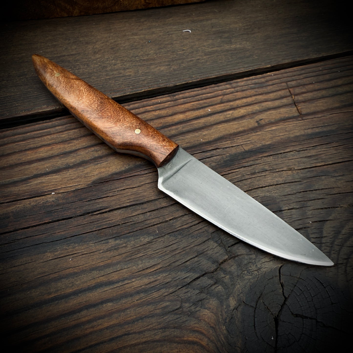 SCK-25 CUSTOM HANDMADE 3V STEEL HUNTING KNIFE WITH ROSE WOOD HANDLE WITH PURE LEATHER SHEATH
