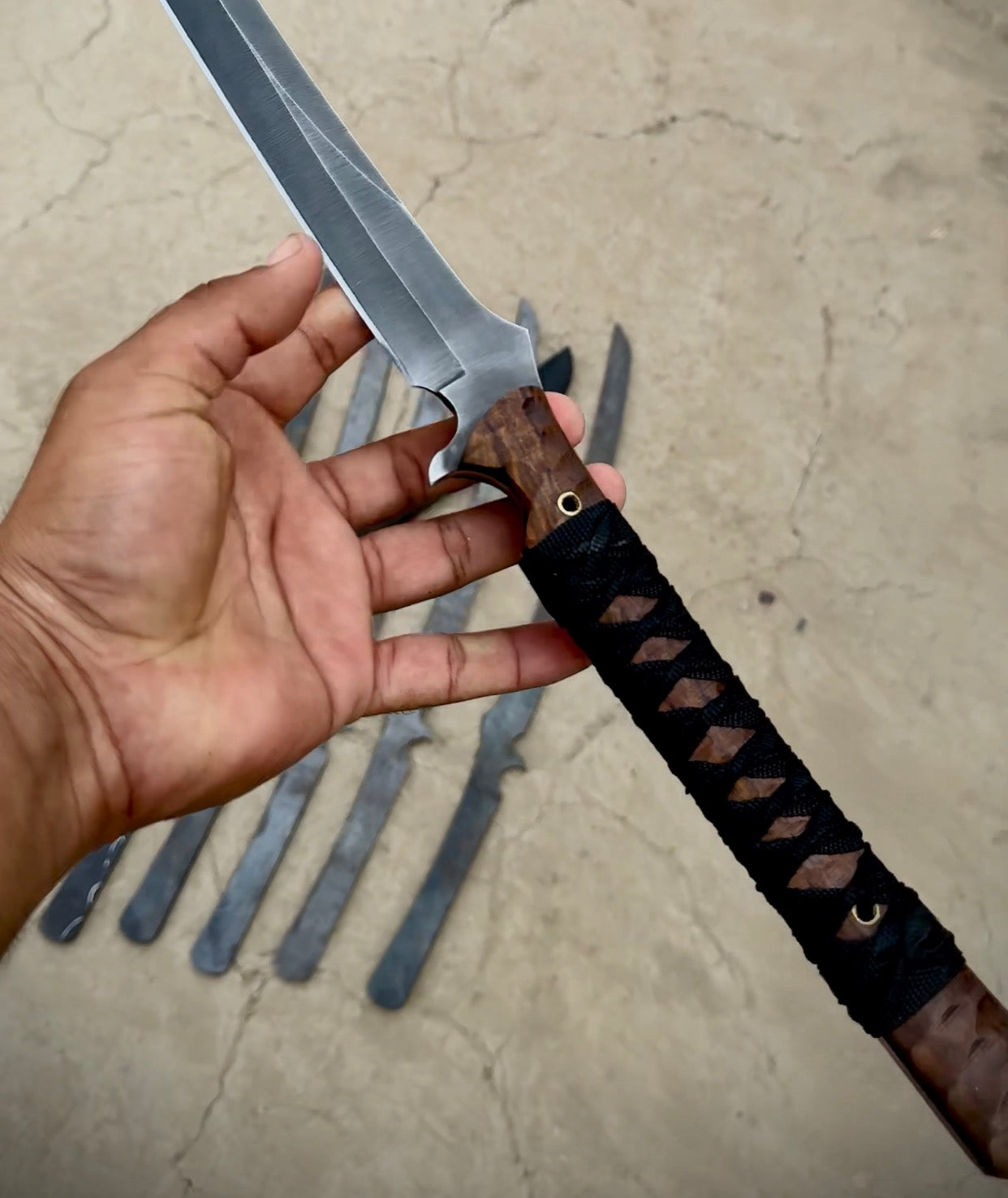 CUSTOM HANDMADE 440C STEEL KATANA BATTLE READY SWORD WITH ROSE WOOD HANDLE WITH PURE LEATHER SHEATH
